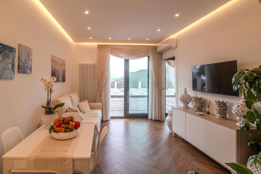 La Chicca Sicily Holiday House Кастелмола Екстериор снимка