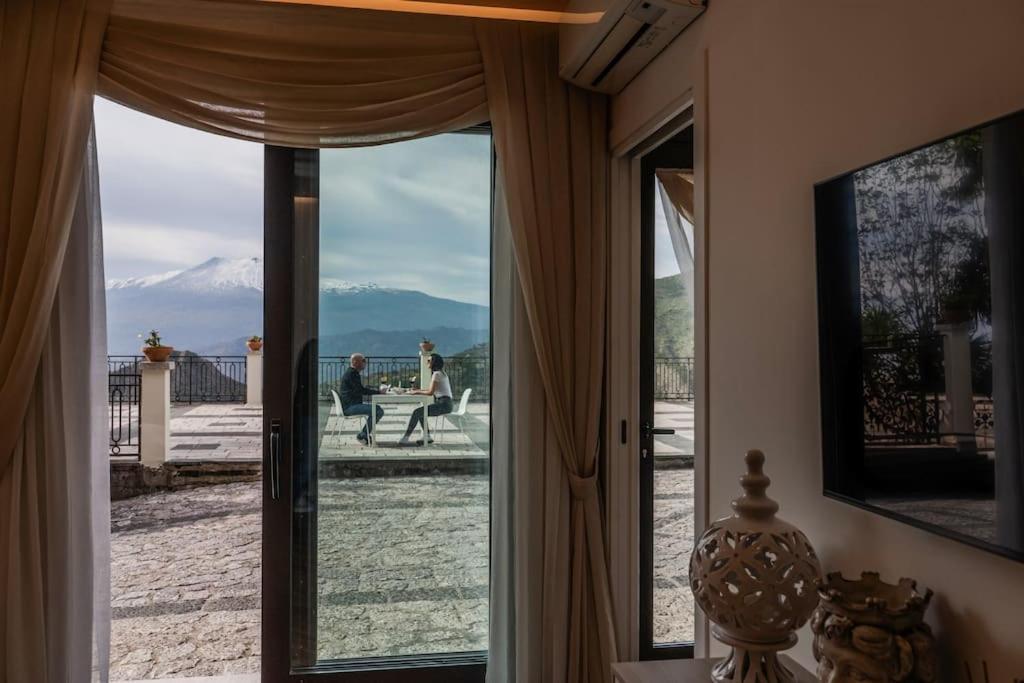 La Chicca Sicily Holiday House Кастелмола Екстериор снимка