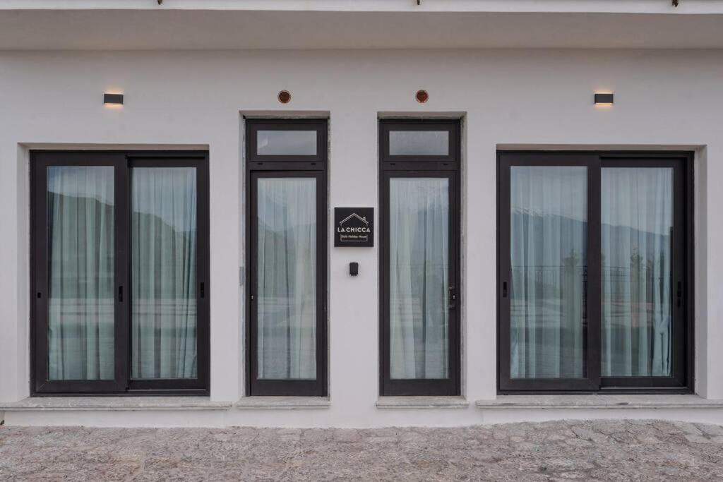 La Chicca Sicily Holiday House Кастелмола Екстериор снимка